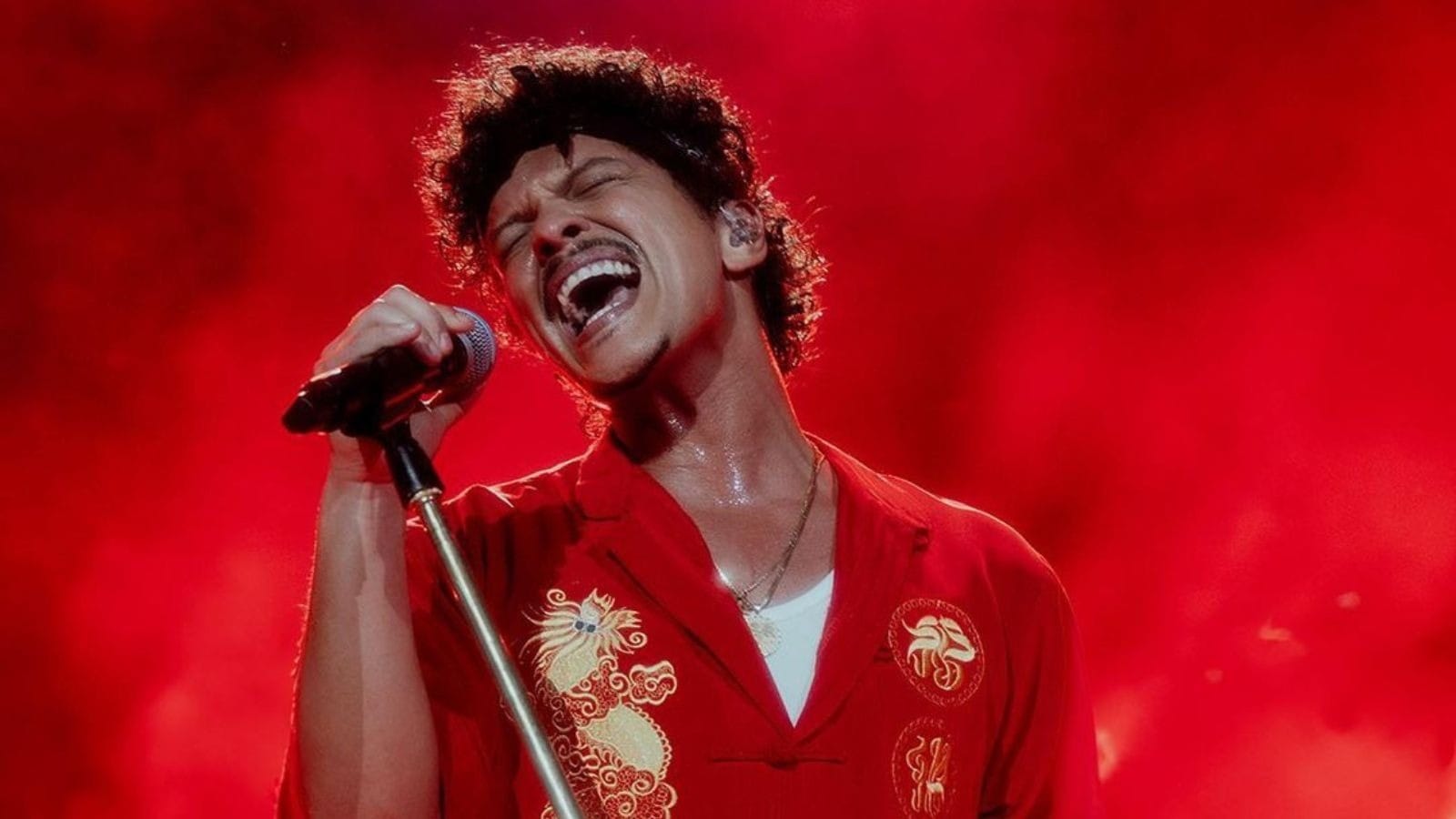 Bruno Mars: cantor inicia turnê no Brasil nesta sexta-feira (04)
