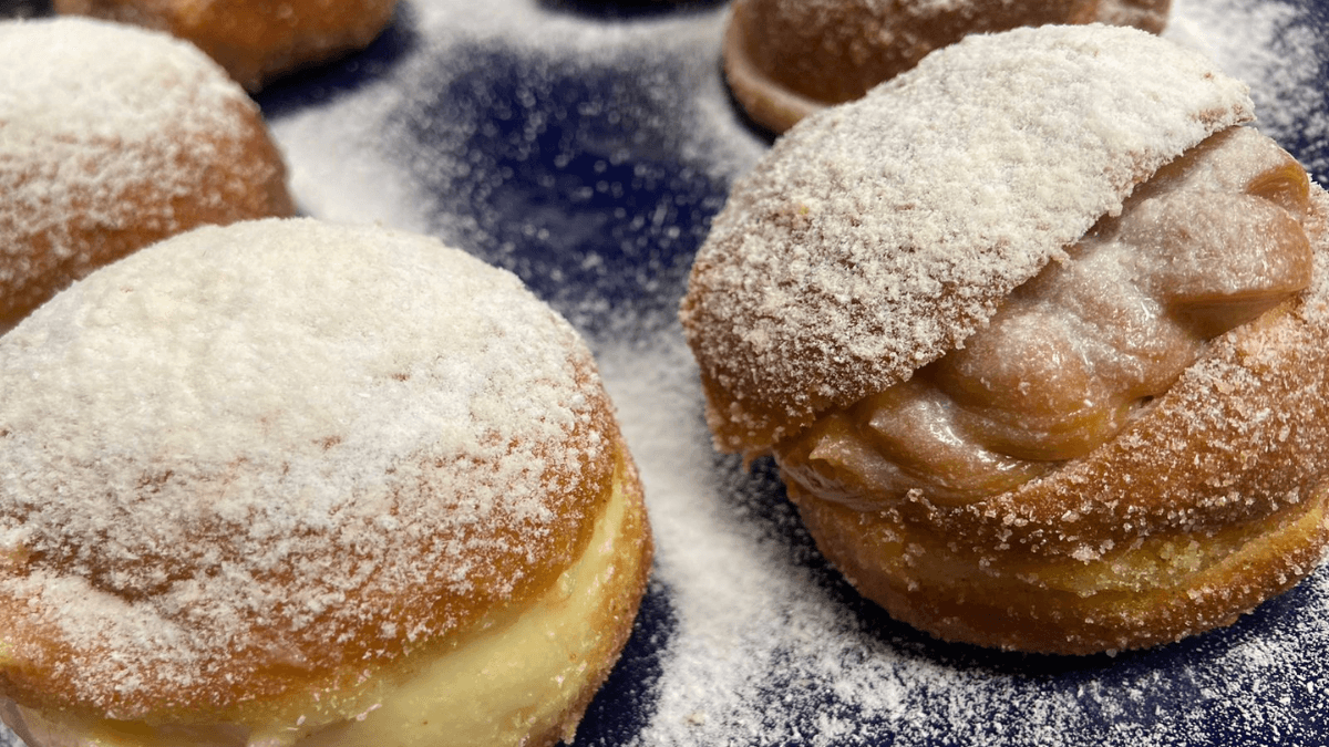 Sonhos recheados com creme e doce de leite | Band Receitas