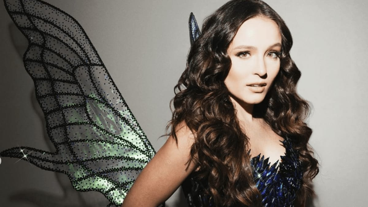 Larissa Manoela revela ter feito cirurgia contra endometriose
