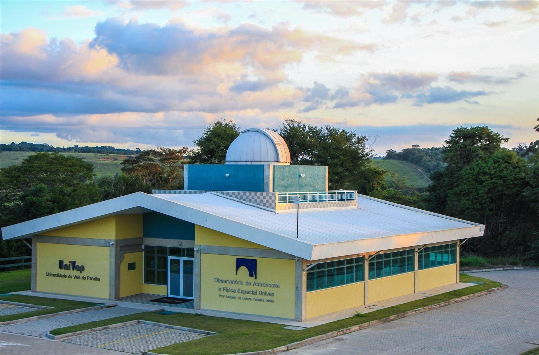 Observatório de Astronomia e Física Espacial: o incentivo à pesquisa na região