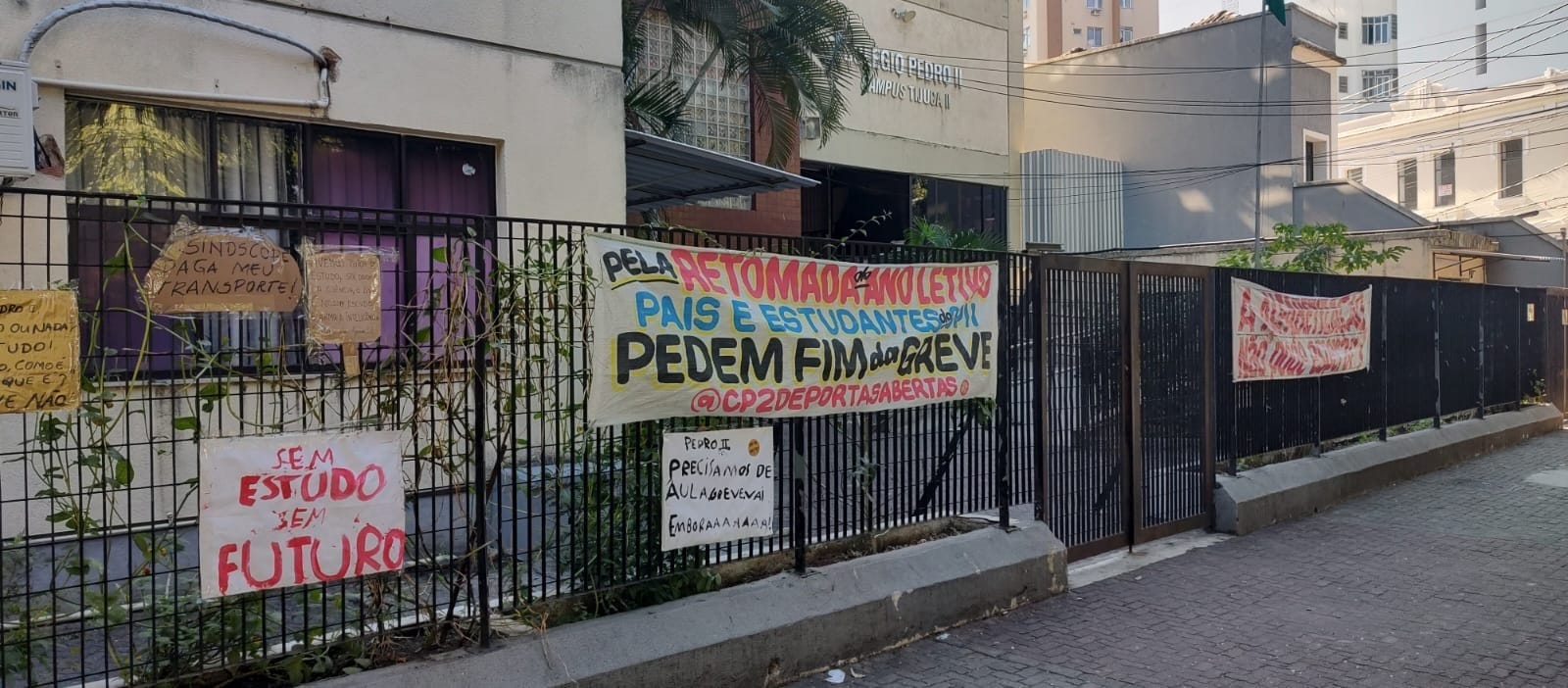 Greve do Colégio Pedro II completa 2 meses sem perspectiva de volta às aulas