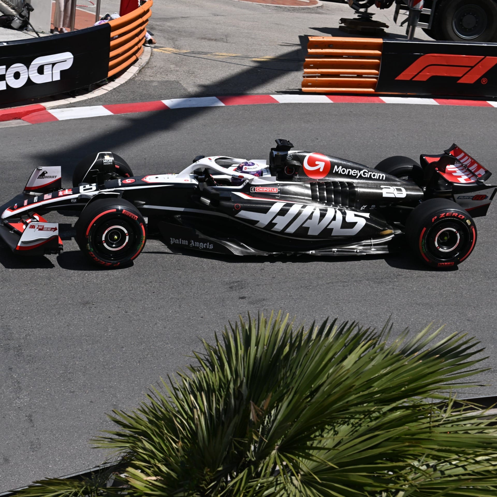 Fora do grid da F1, Kevin Magnussen seguirá prestando serviços para a Haas em 2025