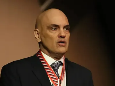 Delegado da PF que indiciou Bolsonaro é nomeado assessor de Moraes no STF