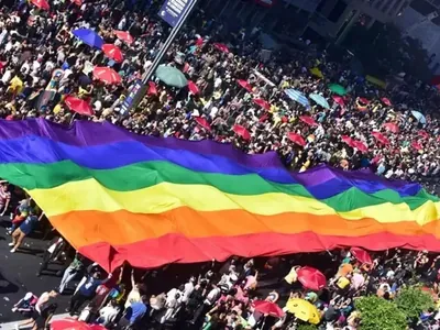Mônica Bergamo: Maioria do público da Parada LGBT+ já passou dos 30 anos, diz pesquisa
