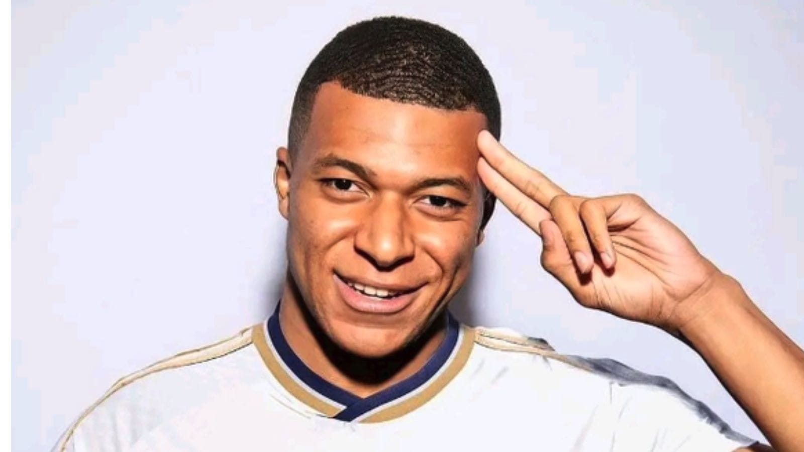 Real Madrid anuncia a contratação de Kylian Mbappé, ex-PSG