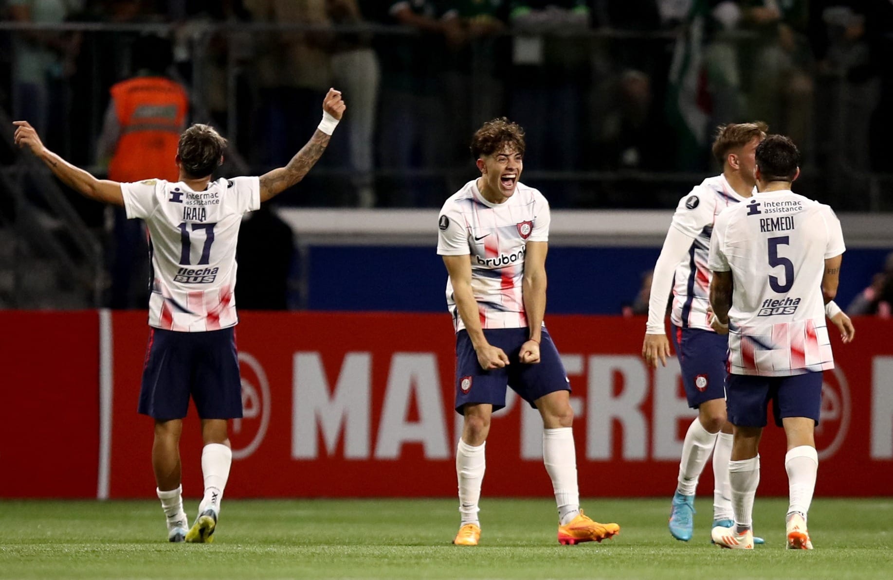 Palmeiras tem acerto com San Lorenzo e fica perto de anunciar lateral Agustín Giay