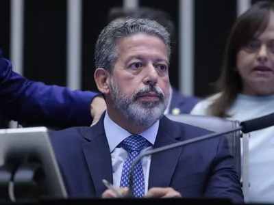 Lira diz que PL sobre aborto fica para 2º semestre deste ano