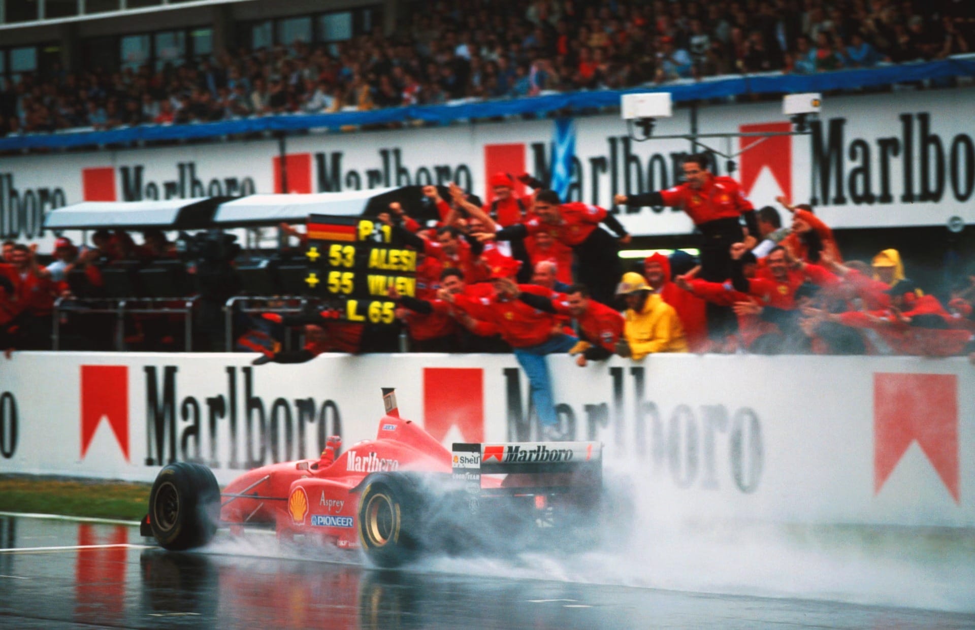 GP da Espanha foi palco da primeira vitória de Schumacher na Ferrari
