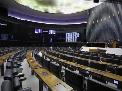Lana Canepa: Congresso acelera o passo de "PEC das Drogas" após decisão do STF
