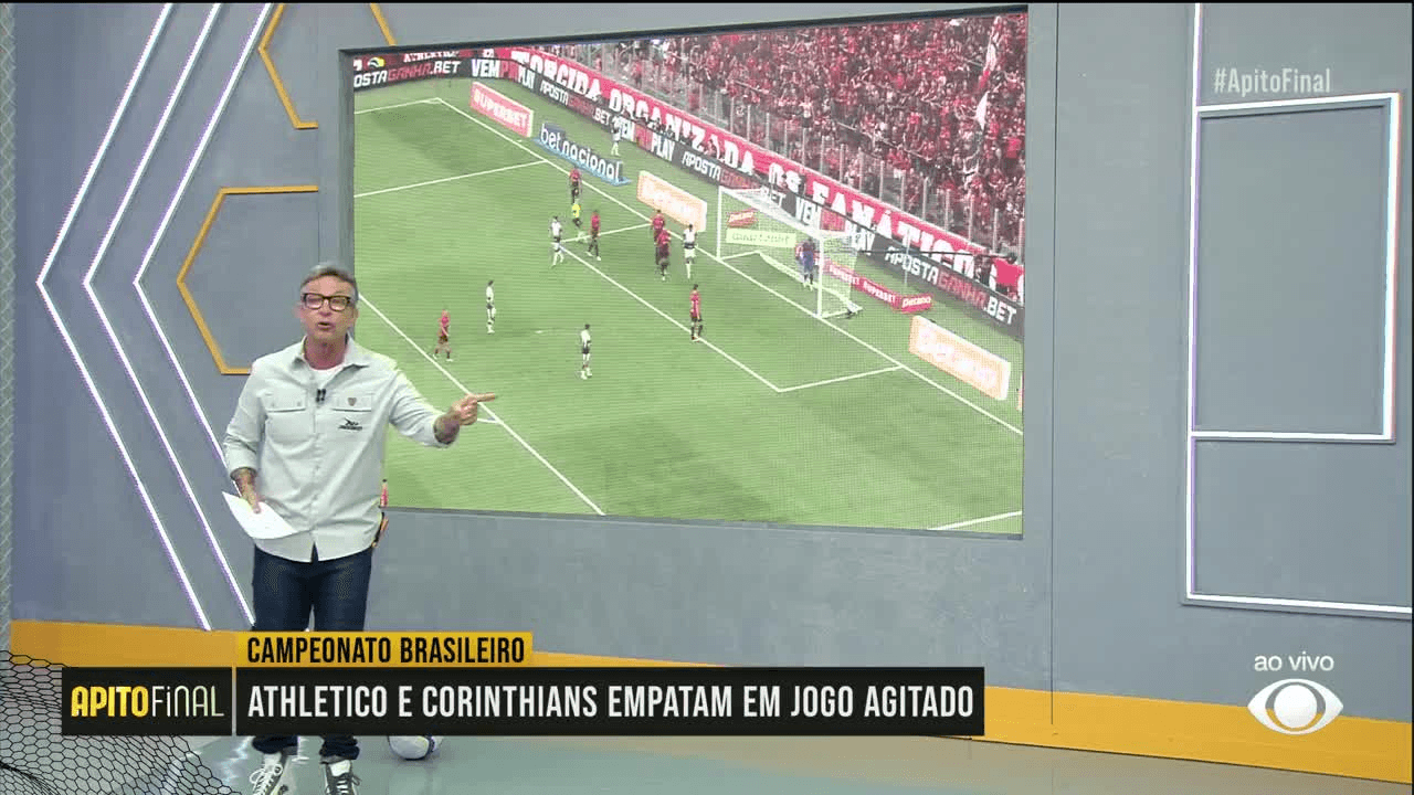 Neto para Carlos Miguel: 'nunca chegará ao meus pés'; goleiro tem viagem marcada