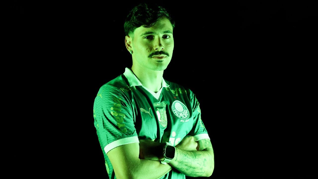 Palmeiras anuncia contratação do meio-campista Maurício