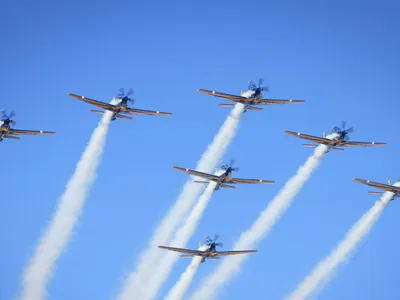 Cidades do Vale do Paraíba recebem apresentações da Esquadrilha da Fumaça