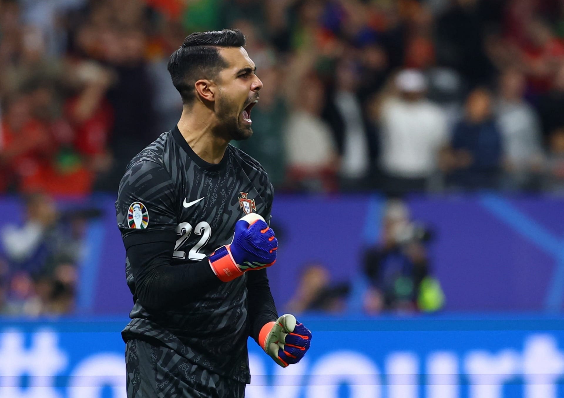Porto perde goleiro titular antes de jogo contra o Palmeiras pela Copa do Mundo de Clubes