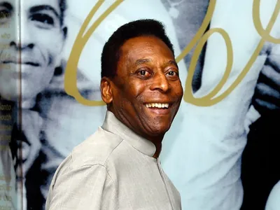 Neymar pai e Santos confirmam que vão explorar a marca Pelé: "Repatriação"