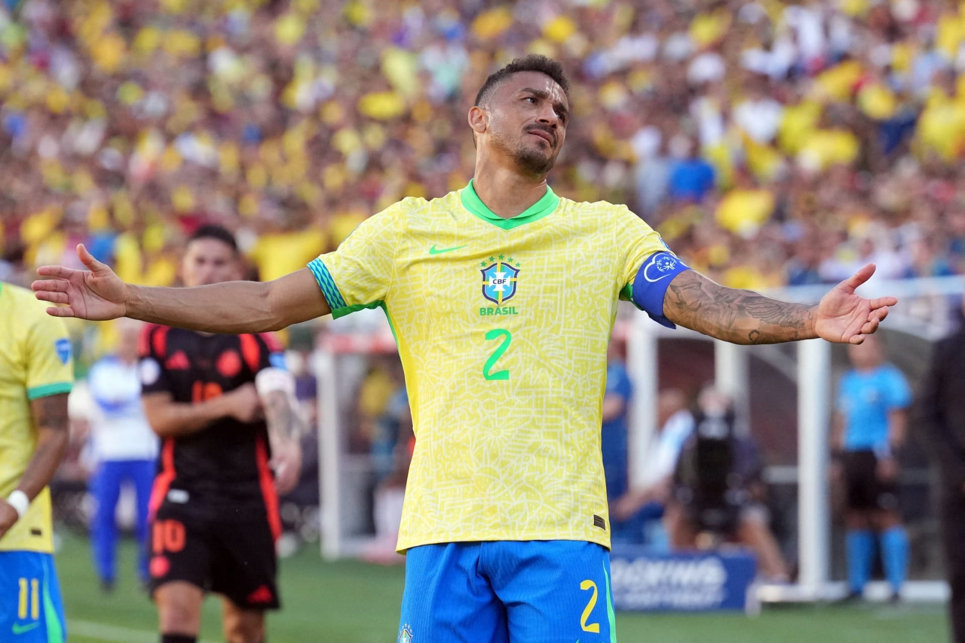 Danilo chama seleção de 'bagunça' e diz que Brasil não tem condição de ser hexa
