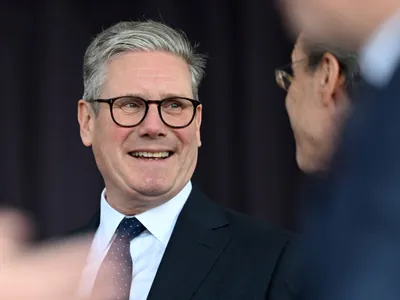 Keir Starmer anuncia renúncia ao cargo de primeiro-ministro do Reino Unido