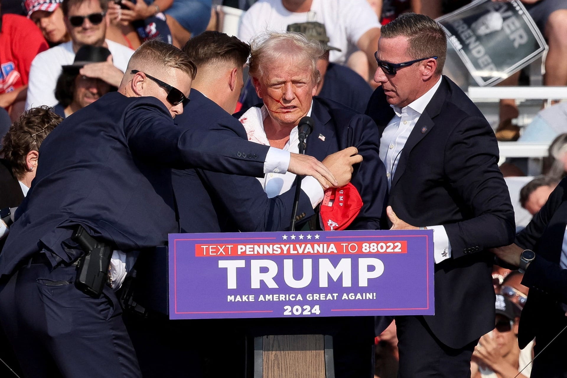 Trump deve abandonar discurso agressivo para pedir união do país após atentado