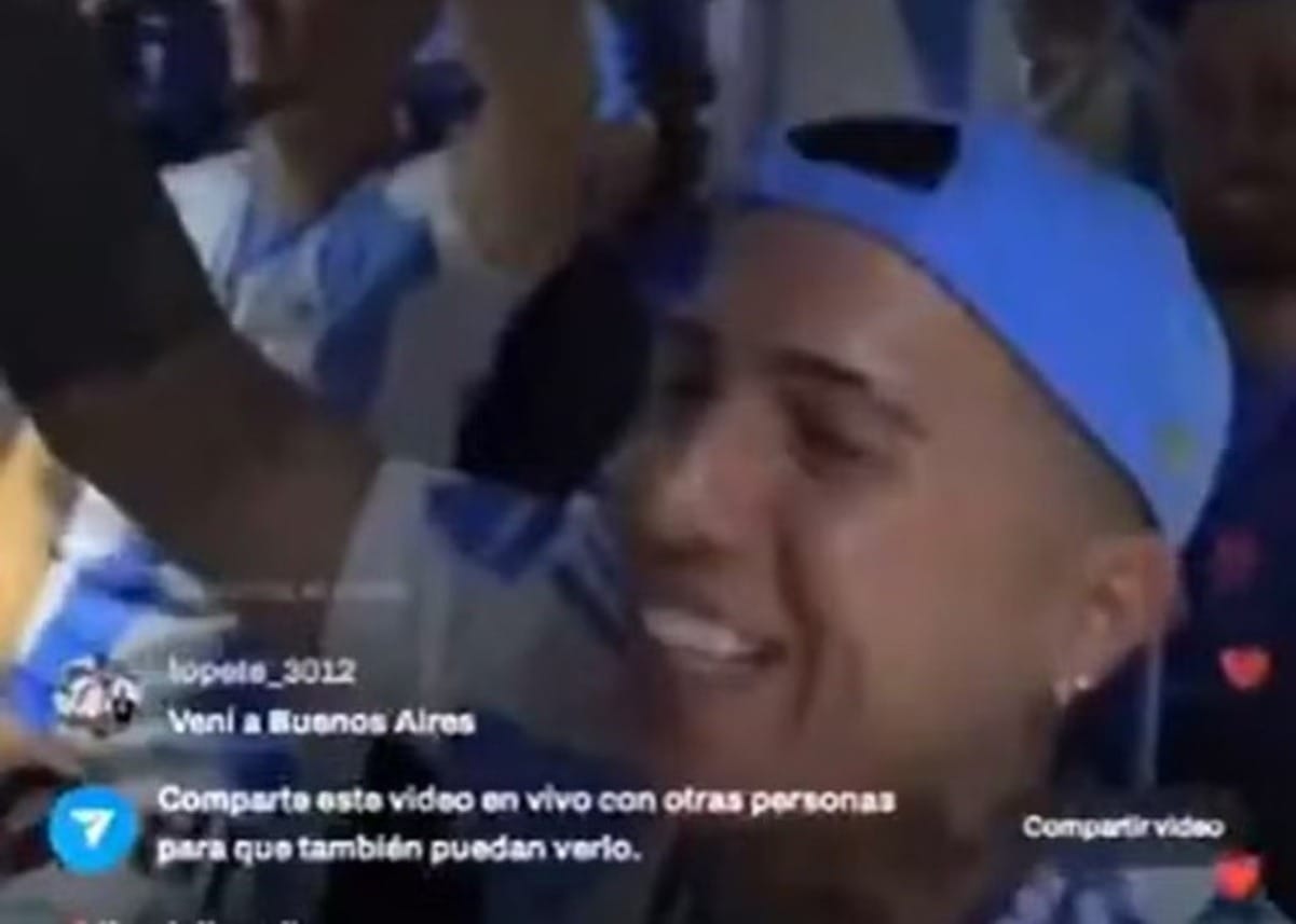 Jogadores da Argentina cantam música preconceituosa criada por torcedores