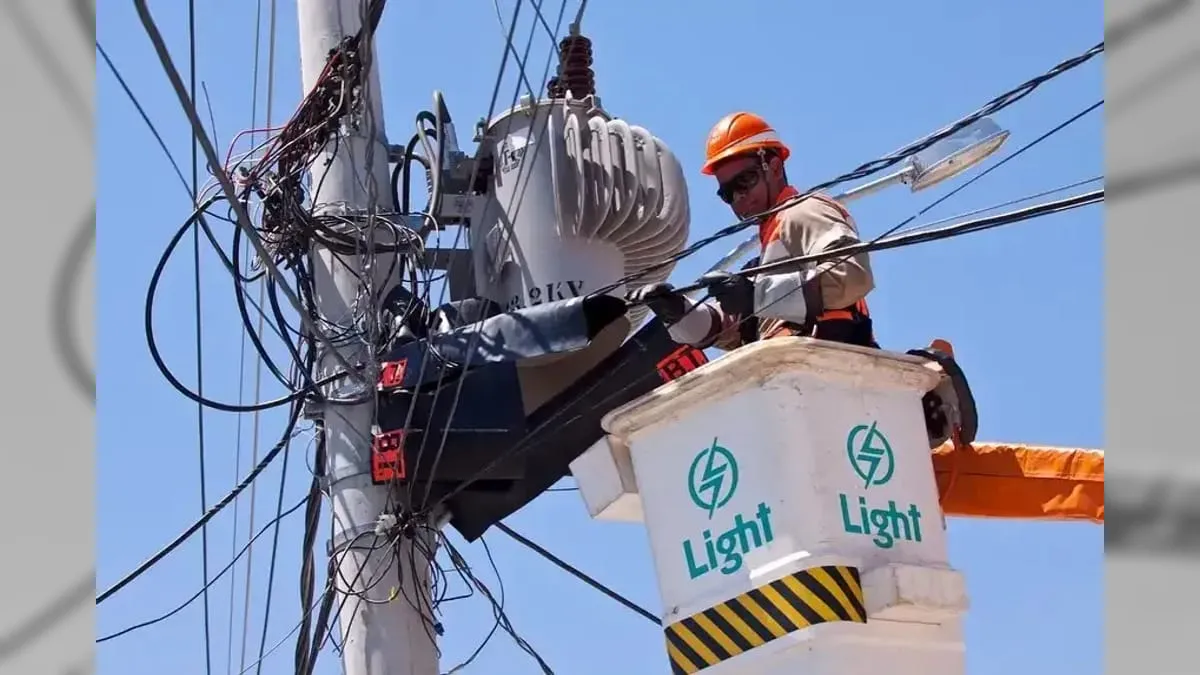 Devido ao furto de energia, Light tem prejuízo de R$ 40 milhões com troca de transformadores