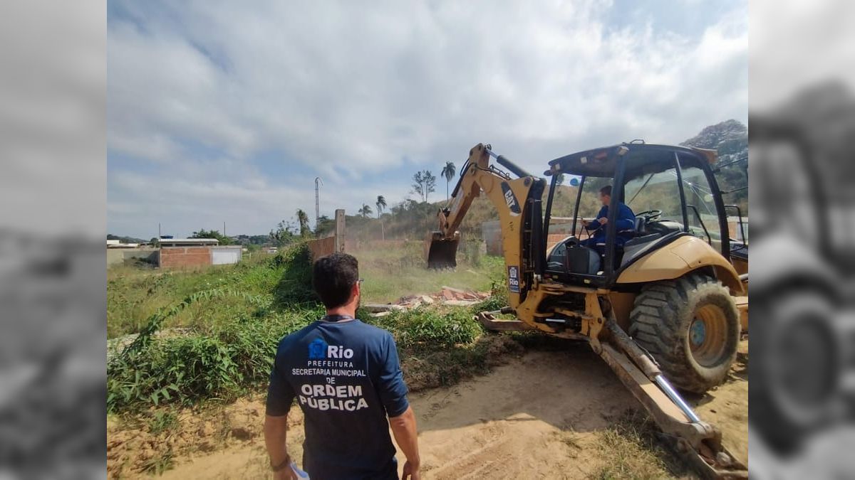 200 lotes de construção irregulares vendidos pela milícia são demolidos