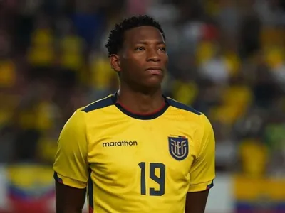 Com jogadores do Brasileirão, Equador divulga convocados para a Copa; veja