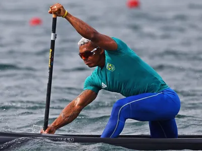 Isaquias Queiroz é prata na Copa do Mundo de Canoagem na Hungria