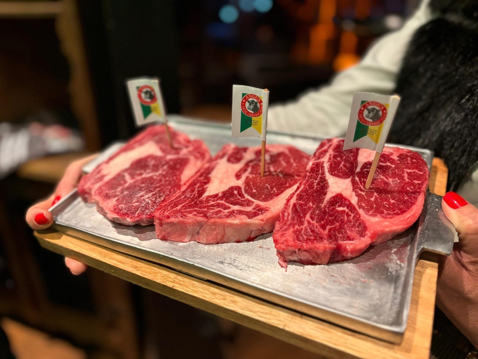 Conheça a carne Beef on Dairy, originada a partir do cruzamento de bois Angus e vacas leiteiras