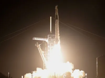 China anuncia centros no espaço e mira concorrência com SpaceX