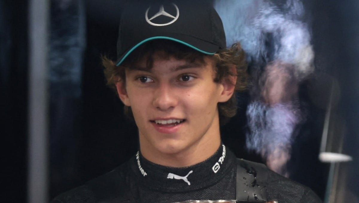 Kimi Antonelli, substituto de Lewis Hamilton na Mercedes em 2025