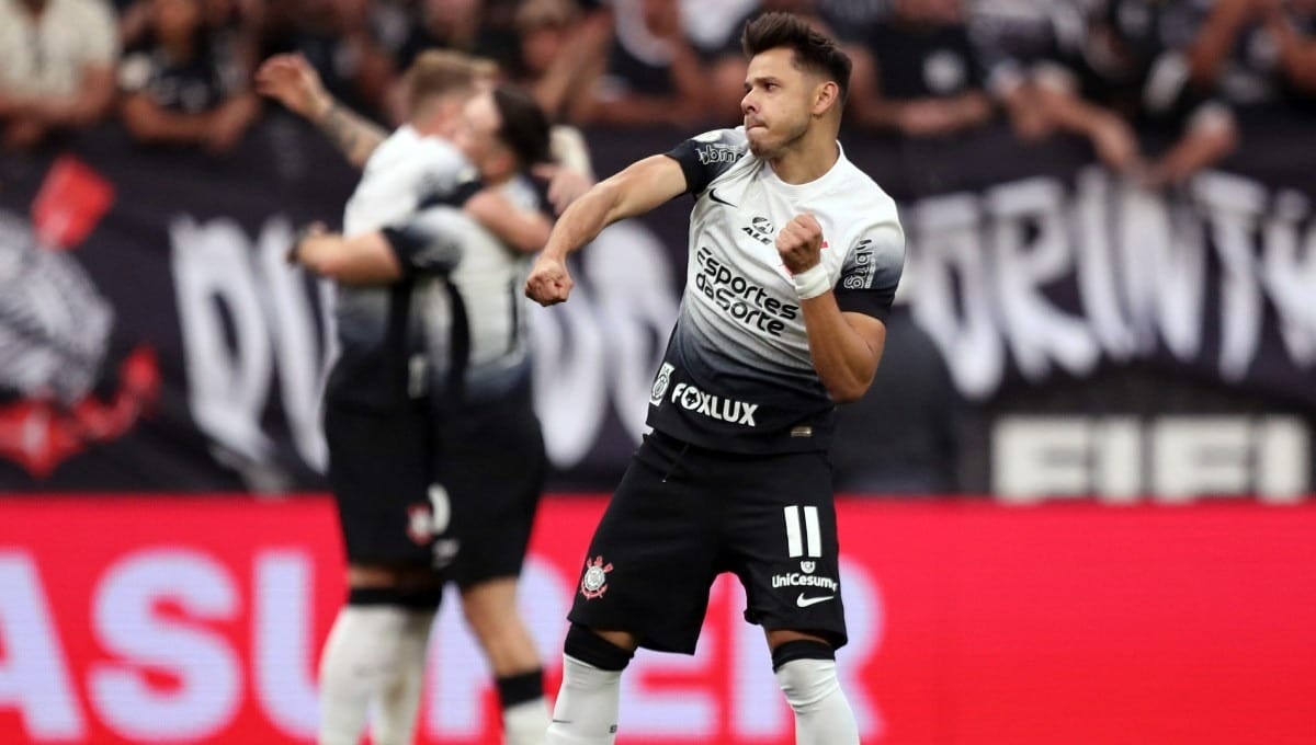 Corinthians vence Flamengo na Arena no dia do aniversário de 114 anos do clube