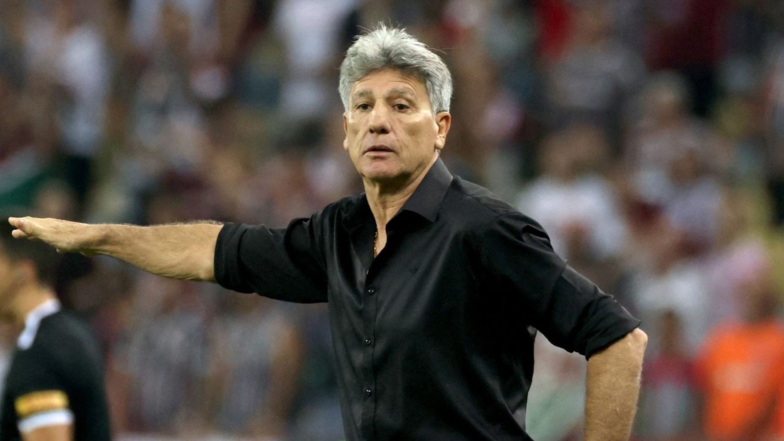 Renato Gaúcho anuncia “volta” ao Grêmio, mas apaga post em seguida