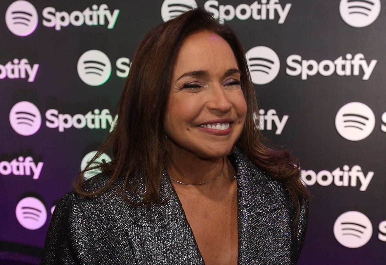 Daniela Mercury rejeita que axé esteja ultrapassado: "Estamos vivos e produzindo"