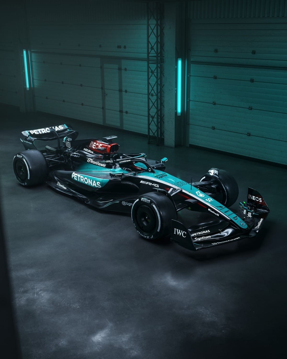 Mercedes troca o prata pelo verde e apresenta novo visual para o GP de Singapura