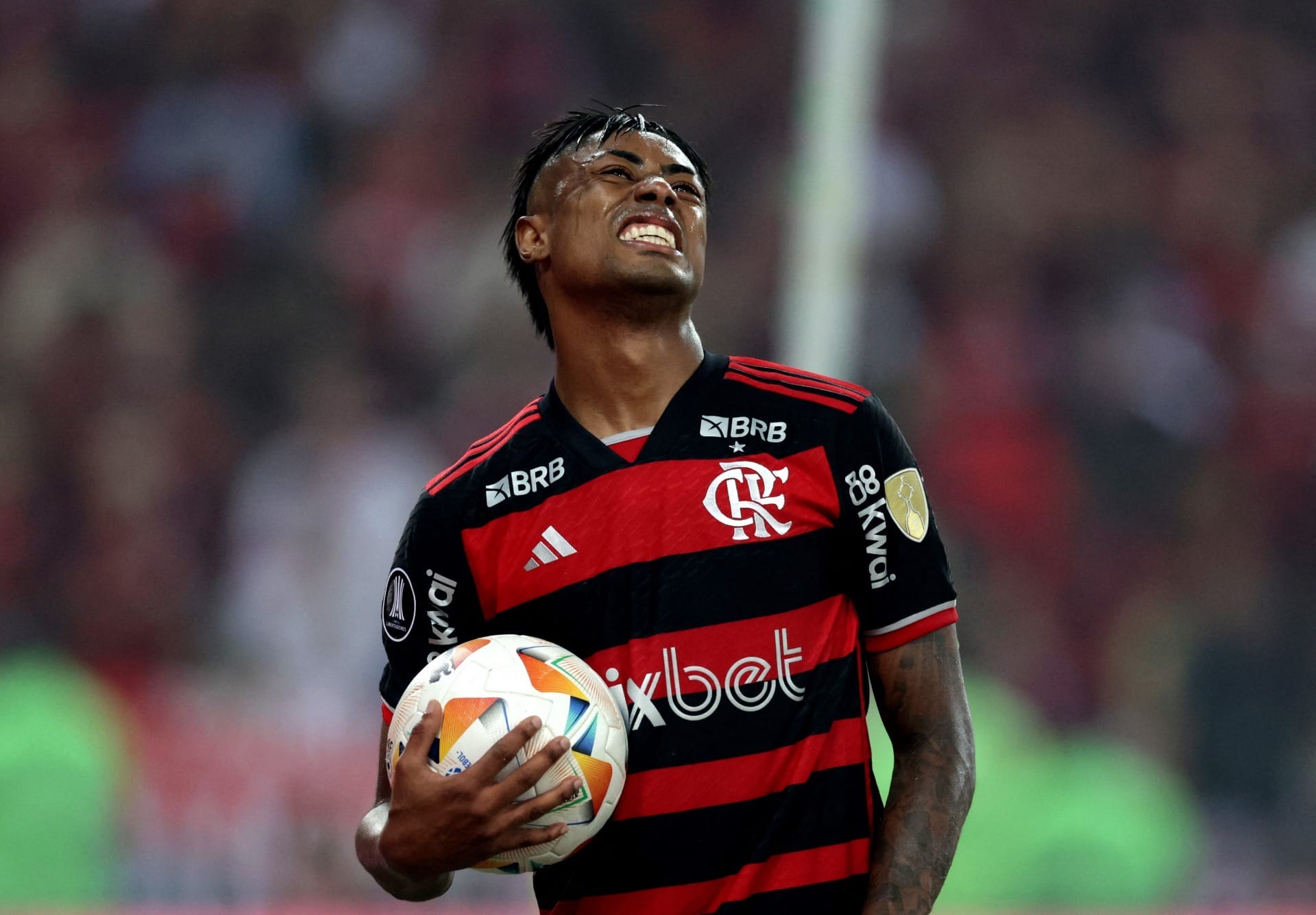 Bruno Henrique, do Flamengo, é condenado a 12 jogos em caso de envolvimento com apostas