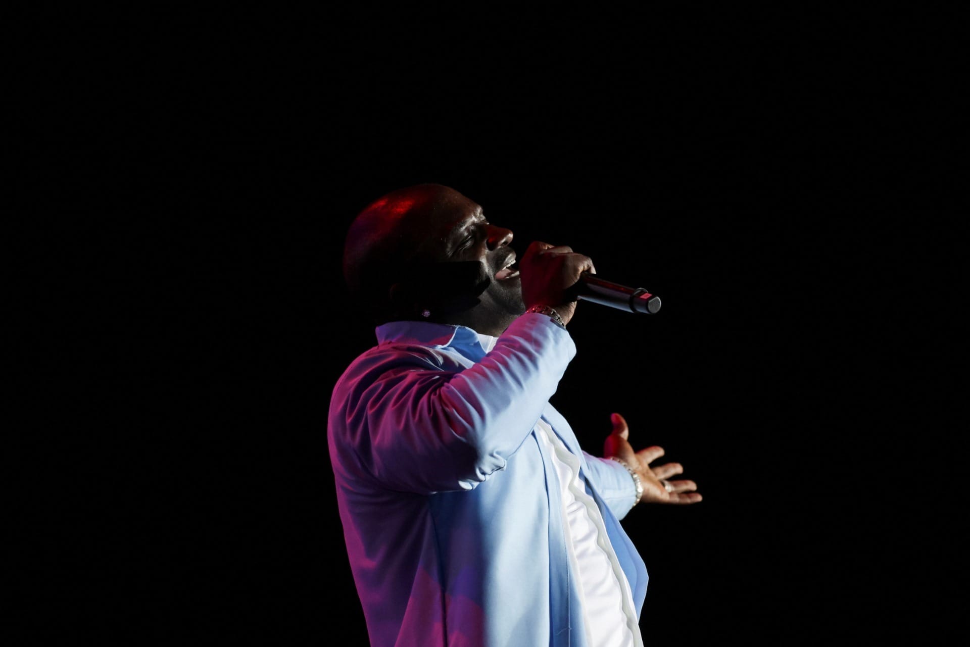 Playback e bolha de ar inflável: veja tudo que rolou no show do Akon no Rock In Rio