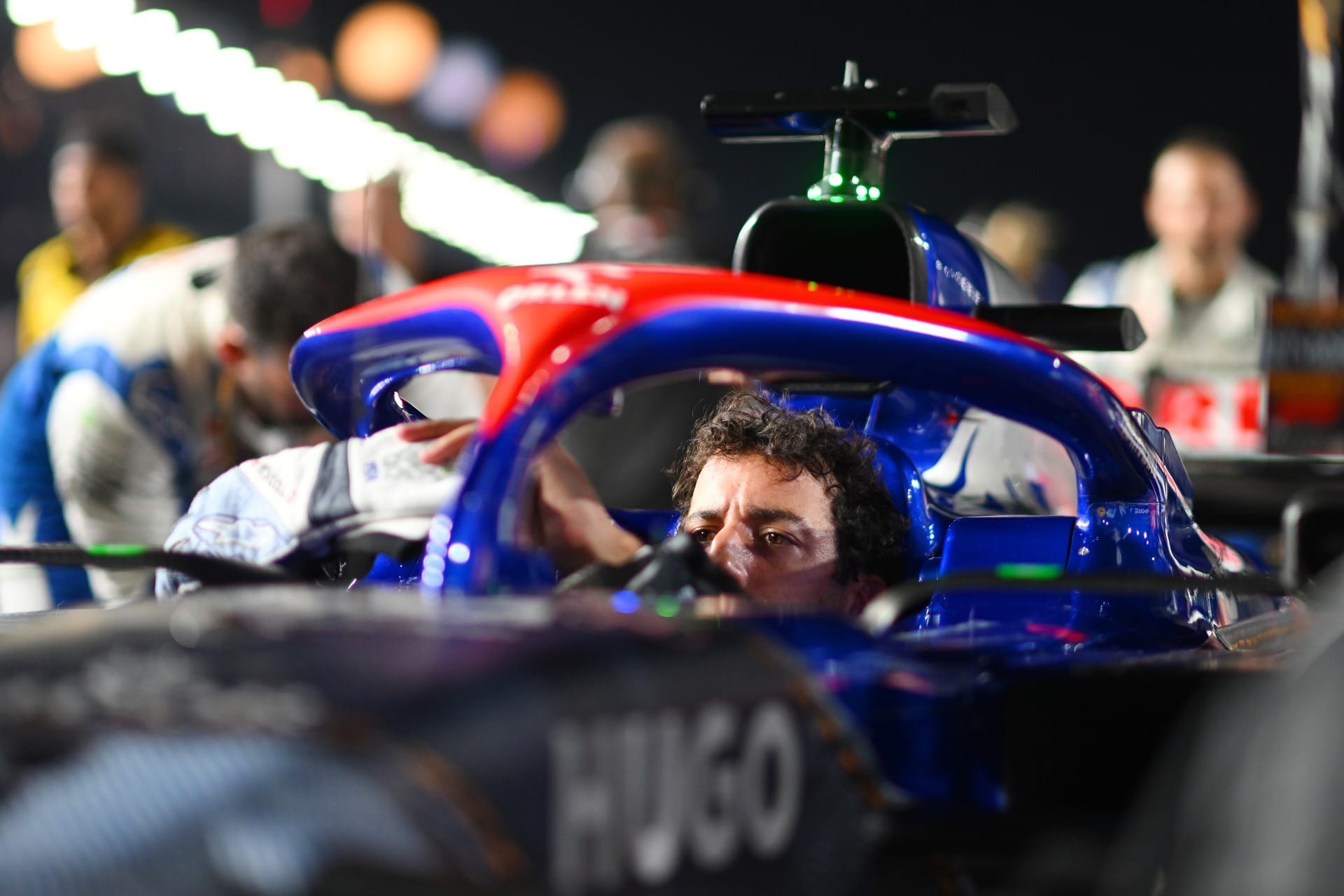 Ricciardo é celebrado em Singapura, e Racing Bulls admite possível 'última corrida'