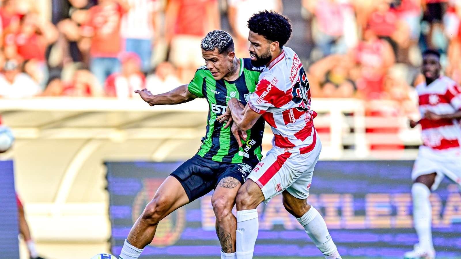 CRB conta com brilho de Léo Pereira, bate América-MG e respira na luta contra o Z4