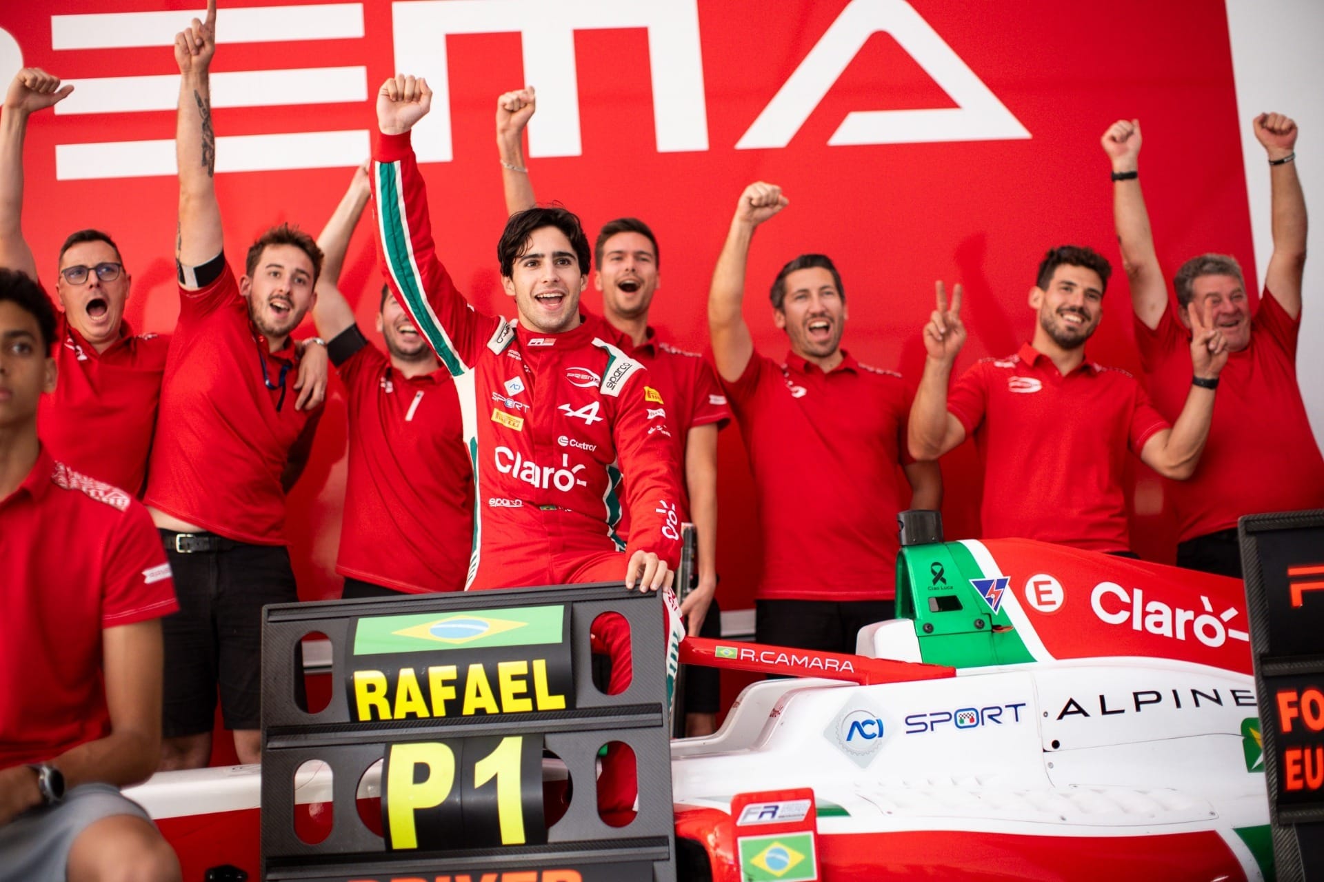 Piloto da Academia Ferrari, Rafael Câmara é campeão da temporada 2024 da FRECA