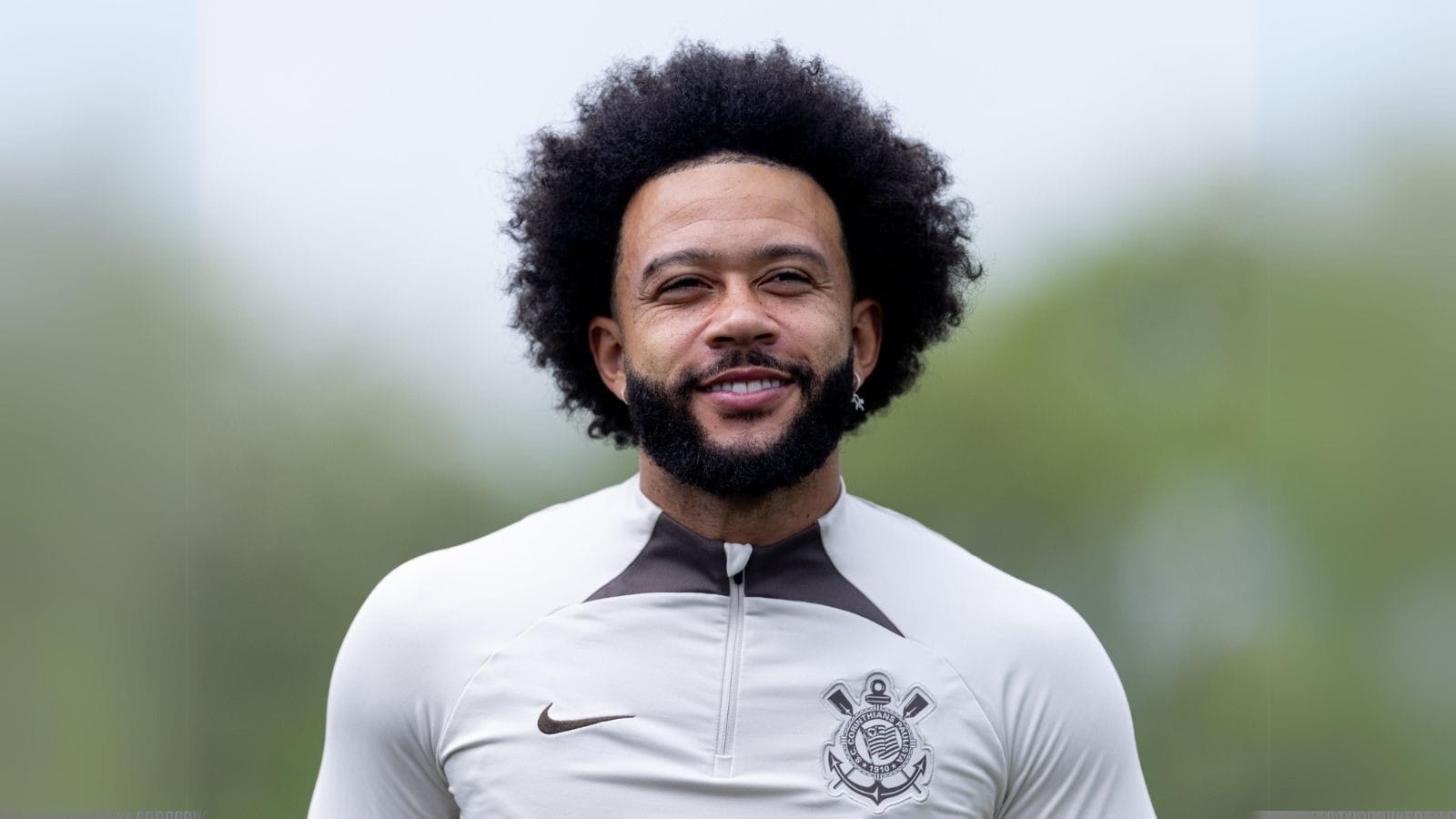 Corinthians pode perder Memphis e outros pendurados para dérbi contra Palmeiras