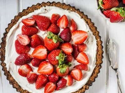 Além do morango do amor: outras receitas com a fruta para testar em casa
