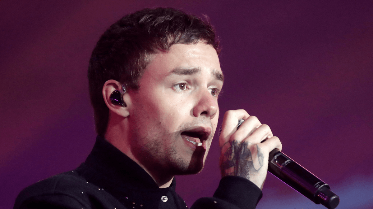 Morte de Liam Payne: fotos mostram pó branco e TV quebrada em quarto de hotel