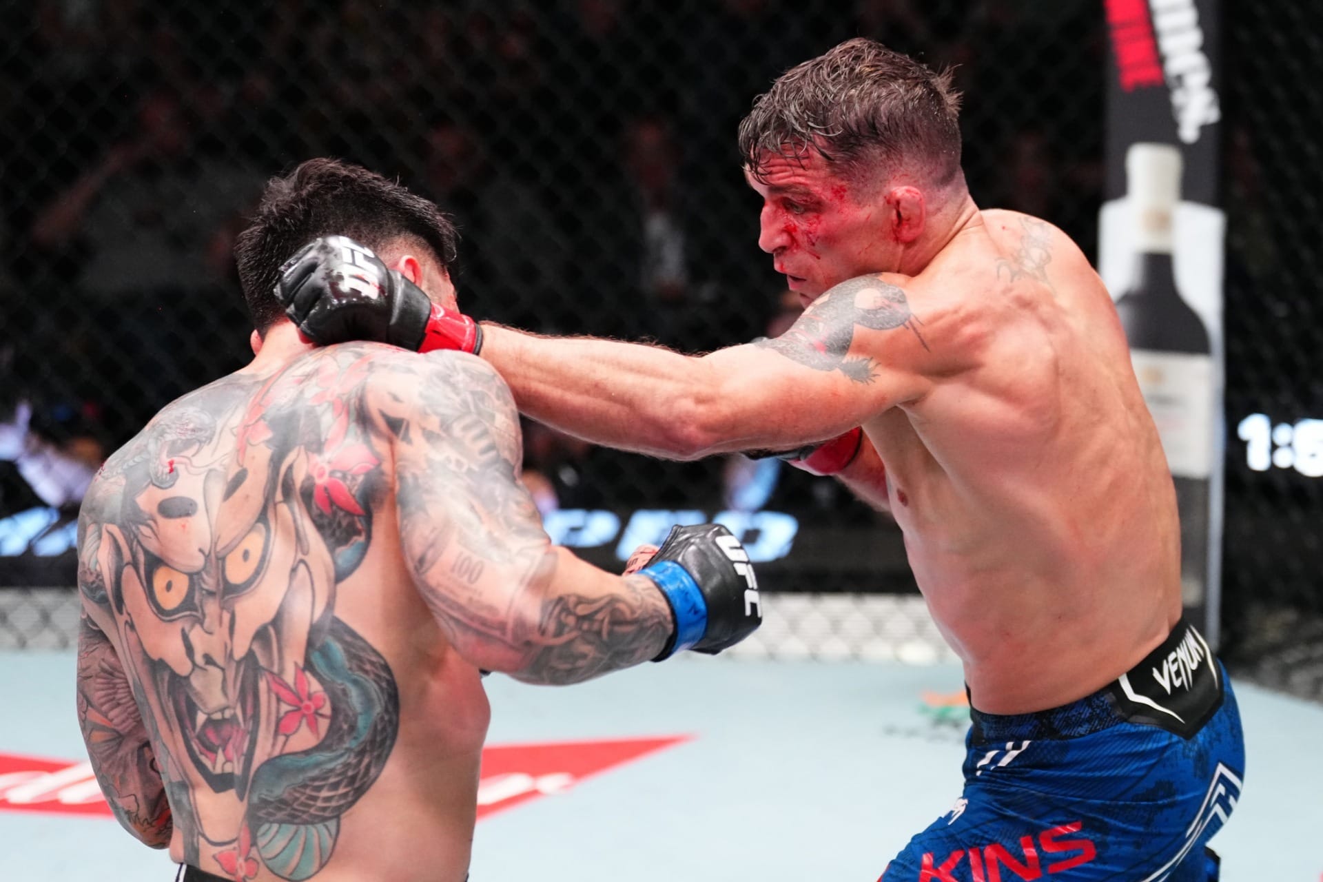 UFC Vegas 99: Darren Elkins aposenta Daniel Pineda em luta sangrenta; veja como foi