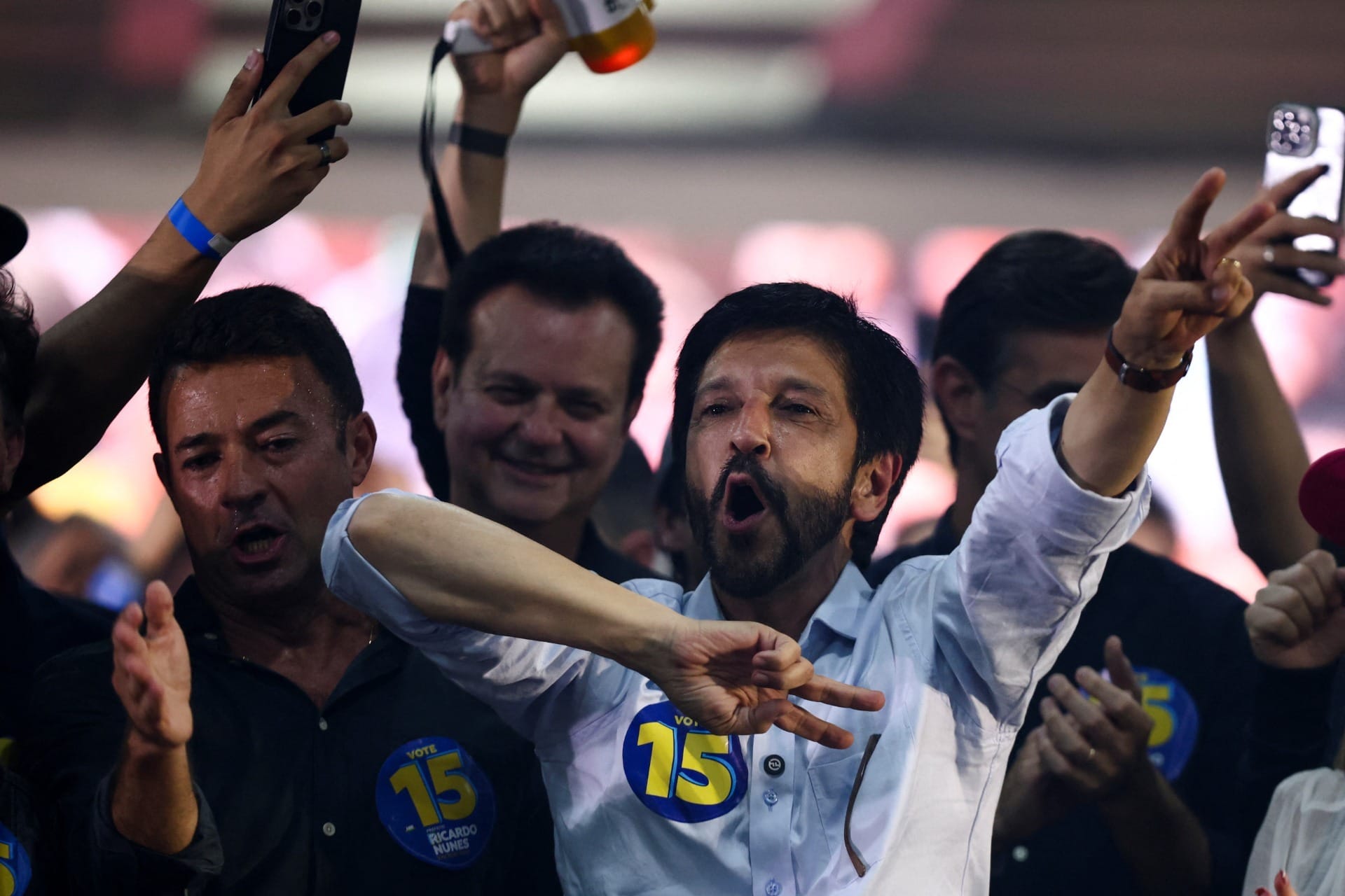 José Simão: "Nunes poderia ser prefeito da 'Vampirolândia', é a cara do Zé do Caixão"