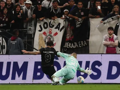 Botafogo abre vantagem importante por título; Vitória e Corinthians respiram contra o Z-4