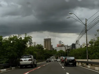 Defesa Civil alerta para ventos fortes com frente fria em Campinas e região