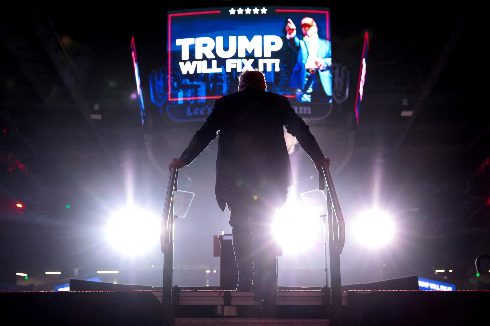 Eleições EUA: Trump vence na Geórgia após derrota surpreendente para Biden em 2020