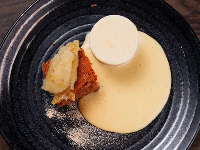 Bolo com diplomata e creme de confeiteiro de babaçu | Band Receitas
