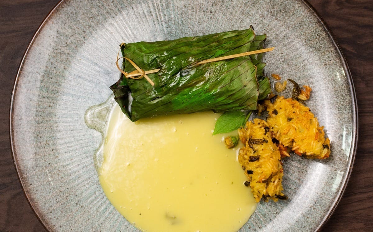 Peixe na folha de bananeira com molho de tucupi | Band Receitas