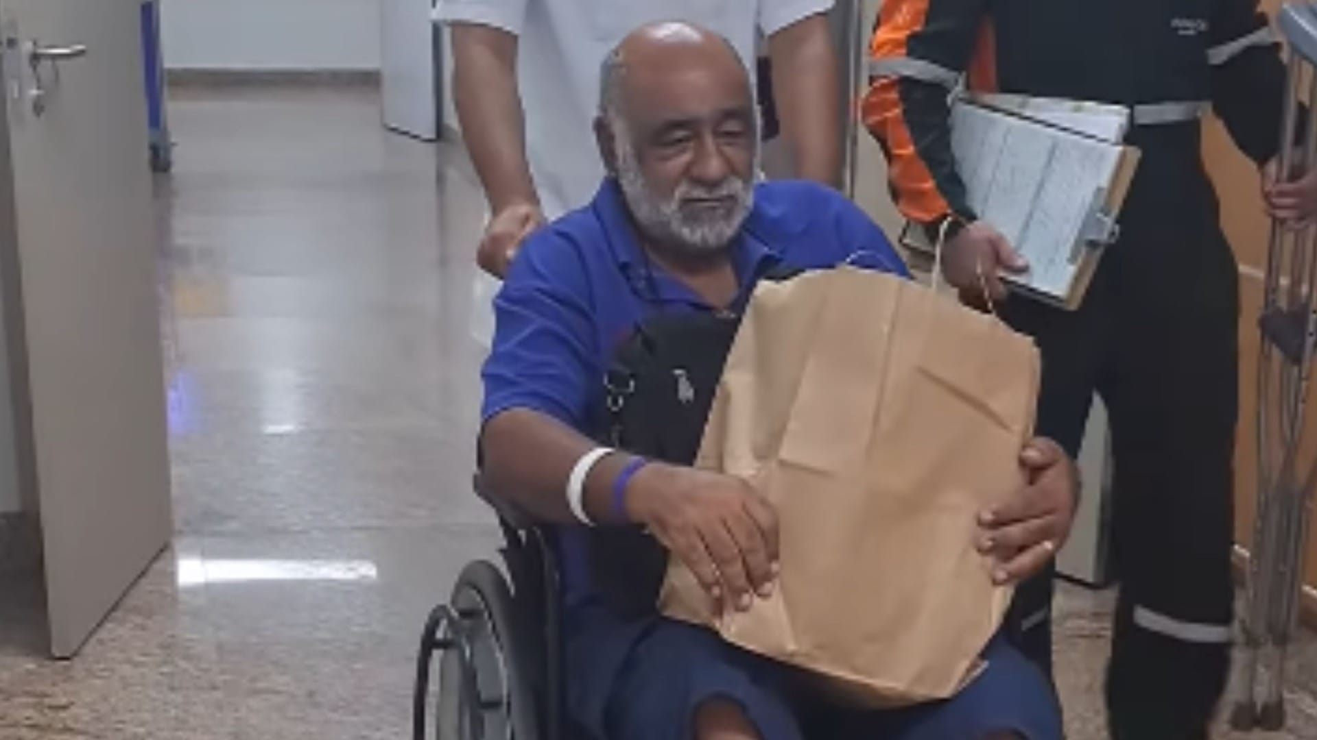 Nuremberg José Maria, de 67 anos, fraturou três dedos, rompeu um dos tendões do pé (Foto: Reprodução)