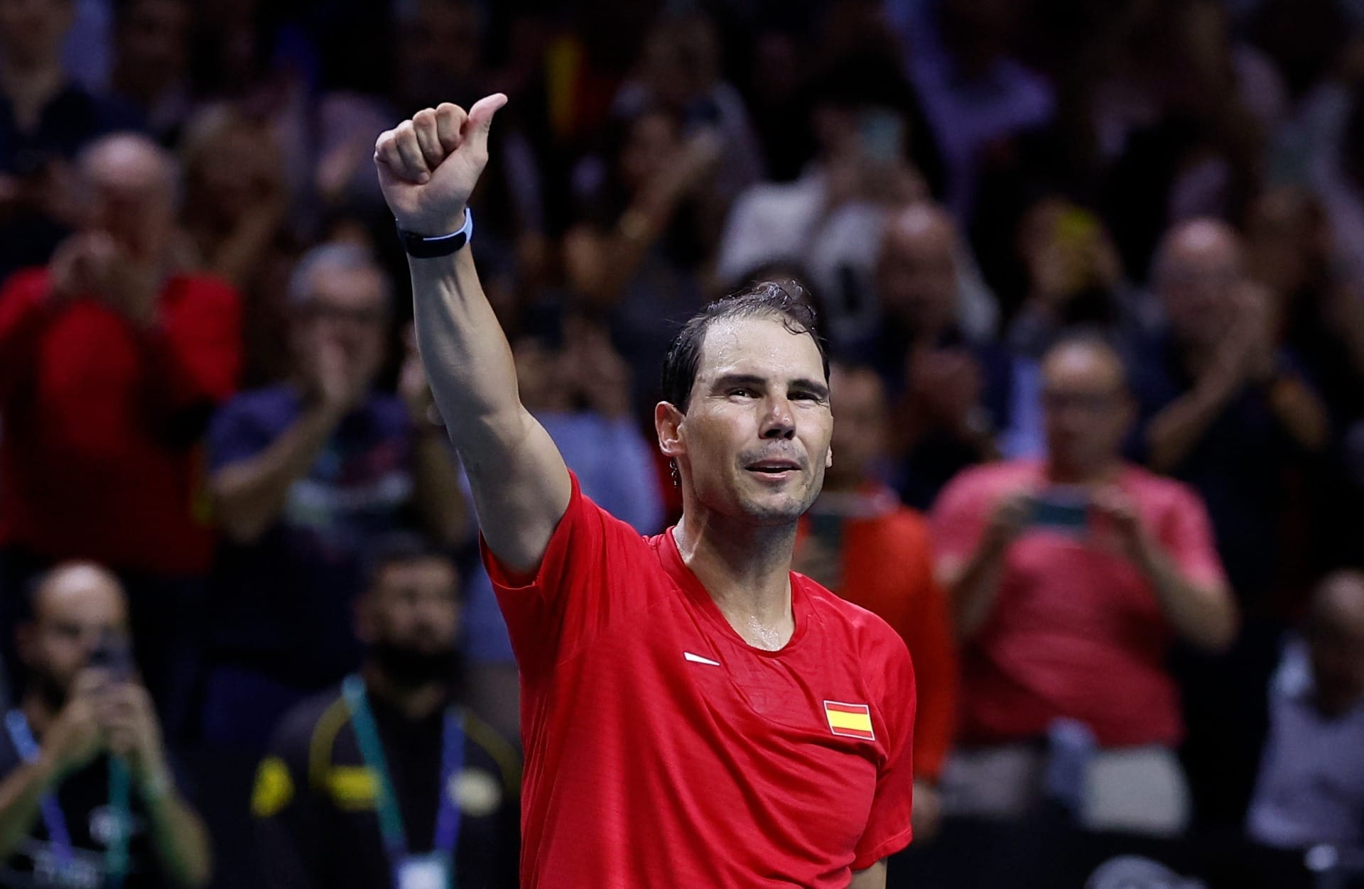 Nadal faz denúncia sobre uso de sua imagem em vídeos falsos para conselhos financeiros